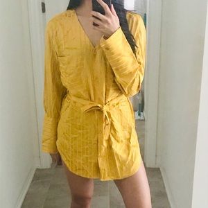 Aritzia Wilfred Belted Blouse